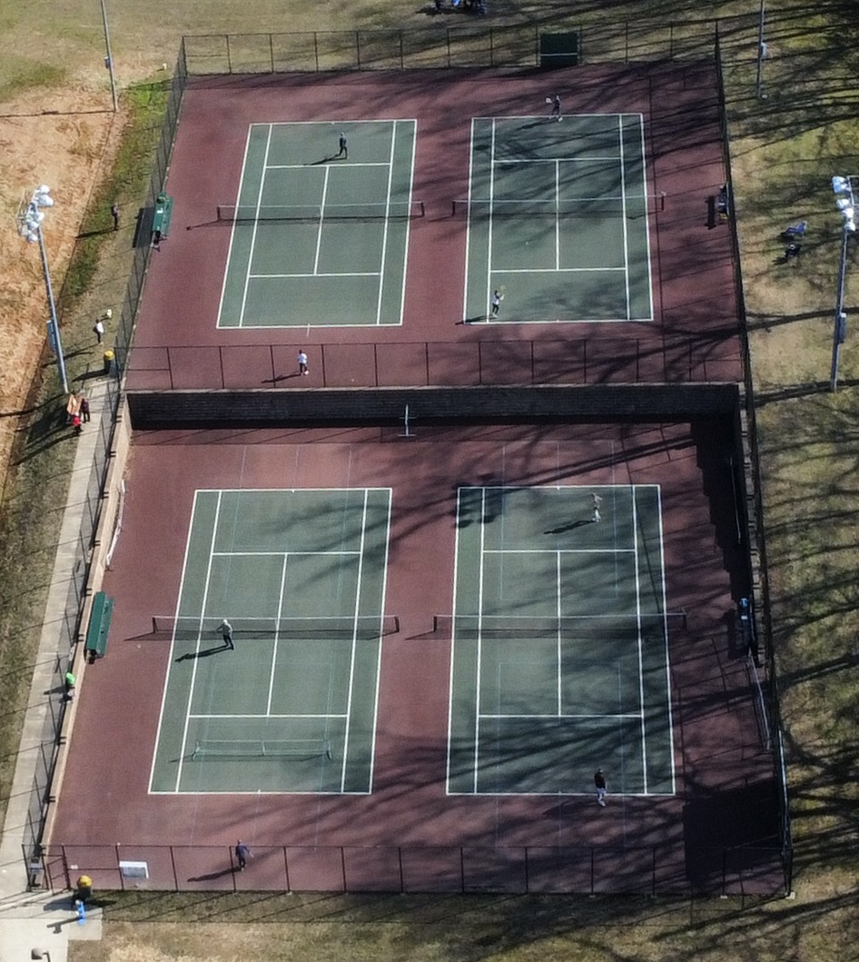 Overhead view of tennis courts at Hallowing Point Park